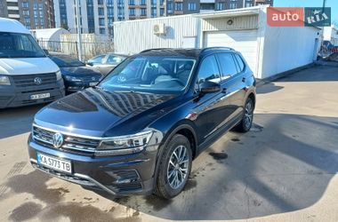 Внедорожник / Кроссовер Volkswagen Tiguan 2019 в Киеве
