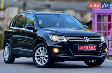 Внедорожник / Кроссовер Volkswagen Tiguan 2016 в Межгорье