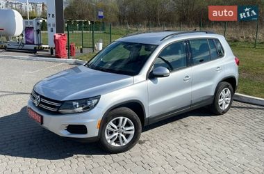 Позашляховик / Кросовер Volkswagen Tiguan 2016 в Львові