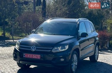 Позашляховик / Кросовер Volkswagen Tiguan 2016 в Києві
