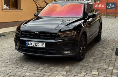 Позашляховик / Кросовер Volkswagen Tiguan 2019 в Сваляві