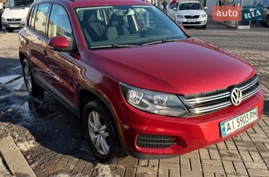 Внедорожник / Кроссовер Volkswagen Tiguan 2015 в Киеве
