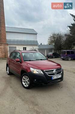 Внедорожник / Кроссовер Volkswagen Tiguan 2008 в Золочеве