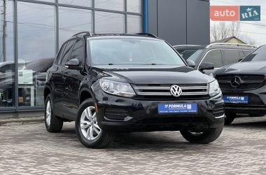 Внедорожник / Кроссовер Volkswagen Tiguan 2017 в Нововолынске