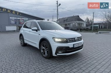 Внедорожник / Кроссовер Volkswagen Tiguan 2017 в Умани