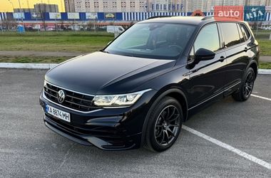 Позашляховик / Кросовер Volkswagen Tiguan 2022 в Києві