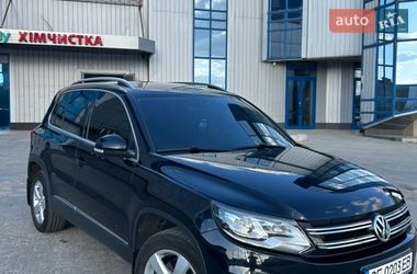 Внедорожник / Кроссовер Volkswagen Tiguan 2012 в Черновцах
