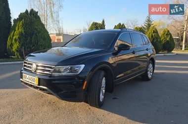 Внедорожник / Кроссовер Volkswagen Tiguan 2019 в Ладыжине