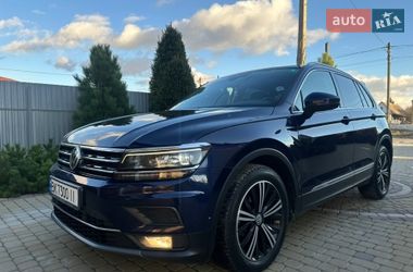Позашляховик / Кросовер Volkswagen Tiguan 2017 в Млиніві