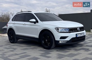 Внедорожник / Кроссовер Volkswagen Tiguan 2016 в Калуше