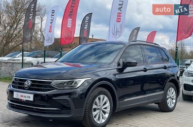 Внедорожник / Кроссовер Volkswagen Tiguan 2022 в Бердичеве