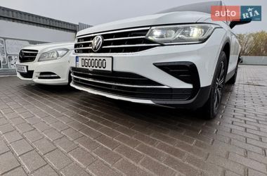 Внедорожник / Кроссовер Volkswagen Tiguan 2023 в Калиновке