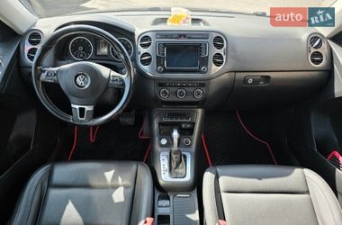 Позашляховик / Кросовер Volkswagen Tiguan 2016 в Одесі