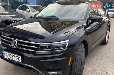 Позашляховик / Кросовер Volkswagen Tiguan 2018 в Києві