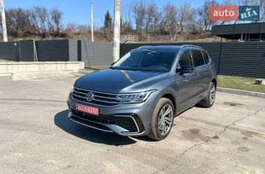 Внедорожник / Кроссовер Volkswagen Tiguan 2023 в Харькове