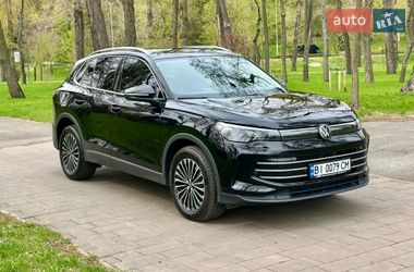 Позашляховик / Кросовер Volkswagen Tiguan 2024 в Києві