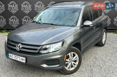 Позашляховик / Кросовер Volkswagen Tiguan 2015 в Києві