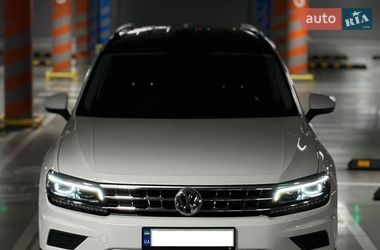 Внедорожник / Кроссовер Volkswagen Tiguan 2021 в Рава-Русской