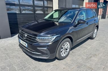 Позашляховик / Кросовер Volkswagen Tiguan 2021 в Рівному
