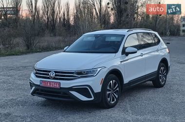 Внедорожник / Кроссовер Volkswagen Tiguan 2022 в Сумах