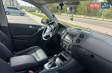 Позашляховик / Кросовер Volkswagen Tiguan 2015 в Рівному