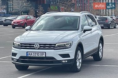 Внедорожник / Кроссовер Volkswagen Tiguan 2019 в Киеве