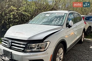 Позашляховик / Кросовер Volkswagen Tiguan 2018 в Львові