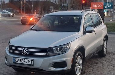 Внедорожник / Кроссовер Volkswagen Tiguan 2016 в Харькове