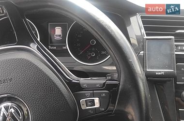 Внедорожник / Кроссовер Volkswagen Tiguan 2017 в Новояворовске