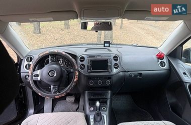 Внедорожник / Кроссовер Volkswagen Tiguan 2017 в Харькове