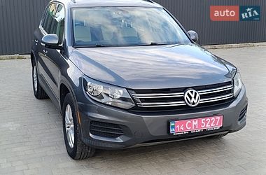 Внедорожник / Кроссовер Volkswagen Tiguan 2016 в Львове