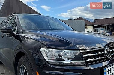 Позашляховик / Кросовер Volkswagen Tiguan 2019 в Одесі