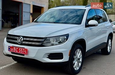 Позашляховик / Кросовер Volkswagen Tiguan 2017 в Рівному