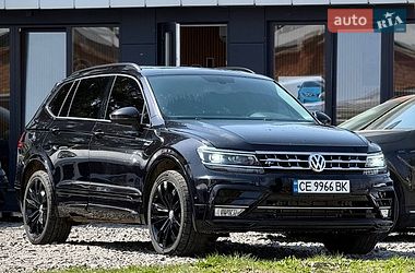 Внедорожник / Кроссовер Volkswagen Tiguan 2021 в Черновцах