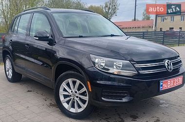 Внедорожник / Кроссовер Volkswagen Tiguan 2017 в Каменке-Бугской