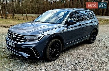 Внедорожник / Кроссовер Volkswagen Tiguan 2021 в Чернигове