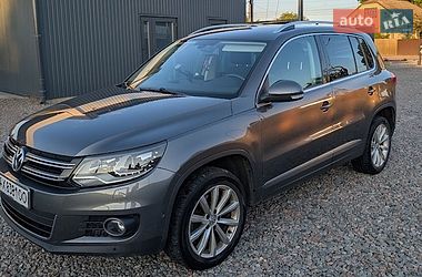 Внедорожник / Кроссовер Volkswagen Tiguan 2014 в Харькове