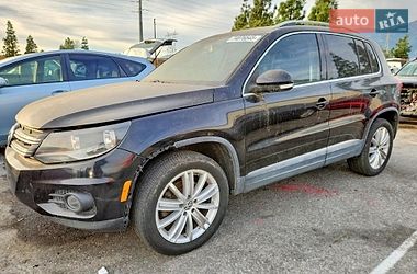Внедорожник / Кроссовер Volkswagen Tiguan 2013 в Ровно