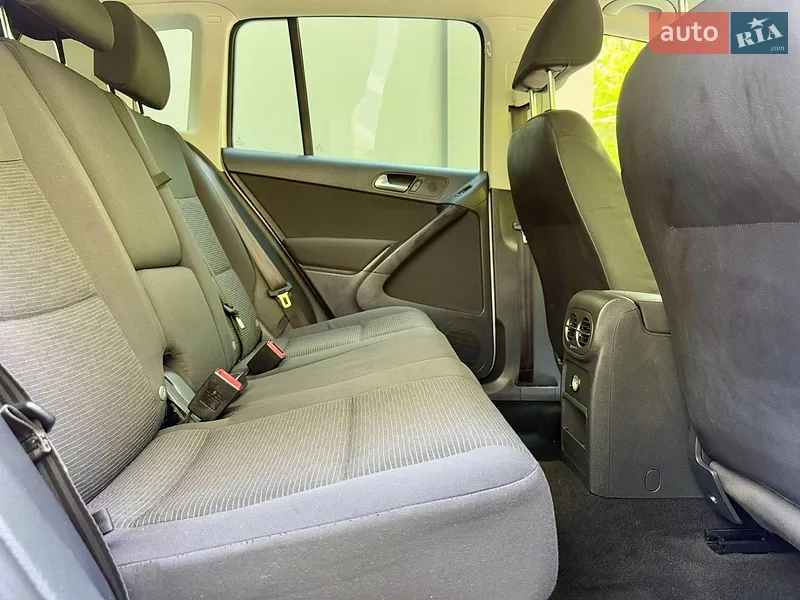 Volkswagen Tiguan 2012 VIN WVGAV7AX7DW543709 фото оголошення 58 з 117