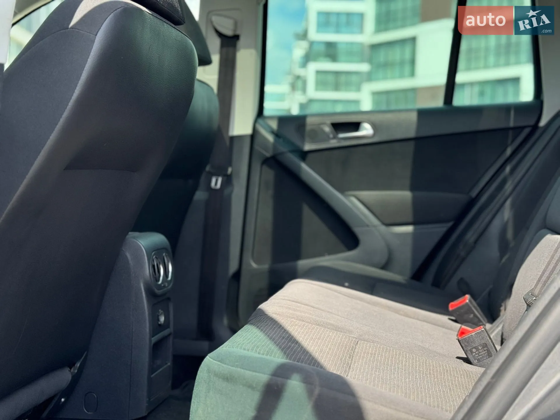 2011 Volkswagen Tiguan - мініатюра 17