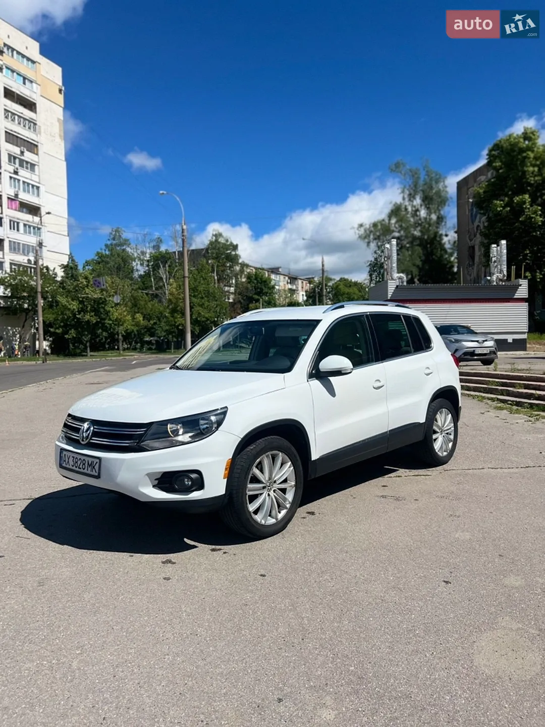 2014 Volkswagen Tiguan - мініатюра 2