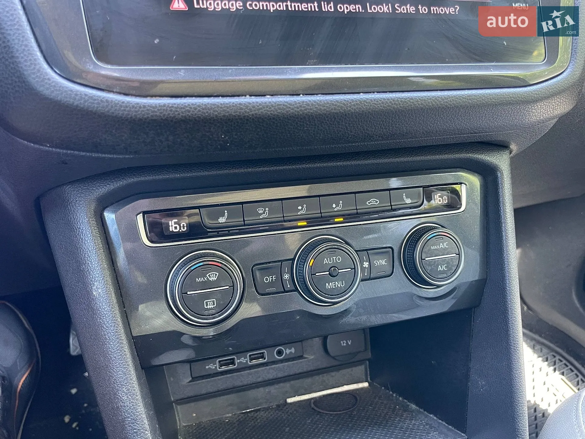 2019 Volkswagen Tiguan - мініатюра 24