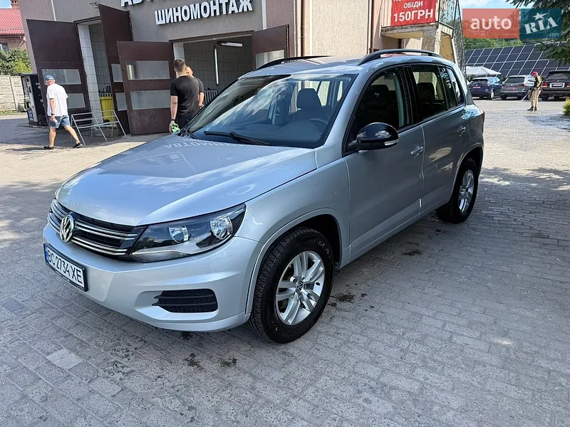 Volkswagen Tiguan 2016 VIN WVGBV7AX6GW584857 фото оголошення 3 з 59