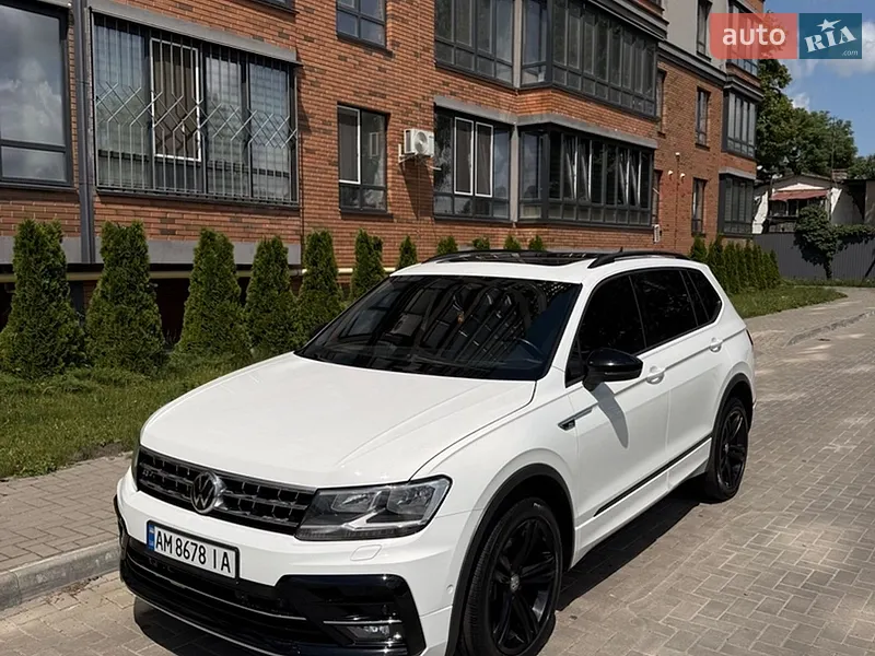 Volkswagen Tiguan 2018 VIN WVGZZZ5NZJW432202 фото оголошення 22 з 59