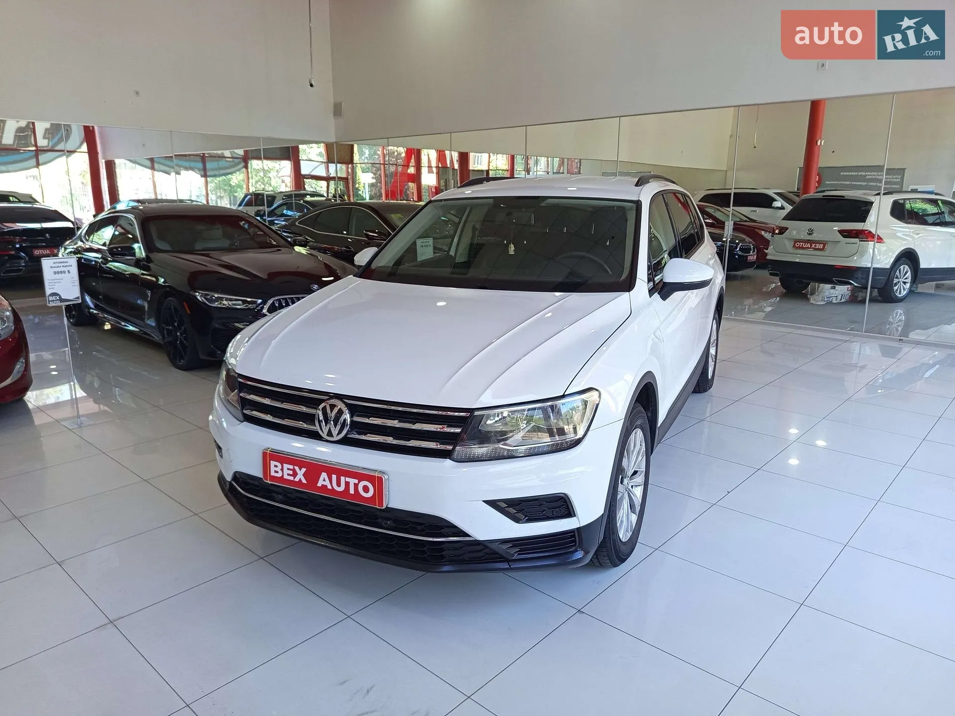 2019 Volkswagen Tiguan - фото 1