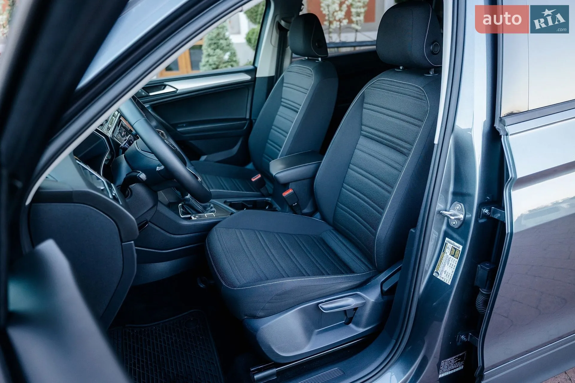 2022 Volkswagen Tiguan - мініатюра 31