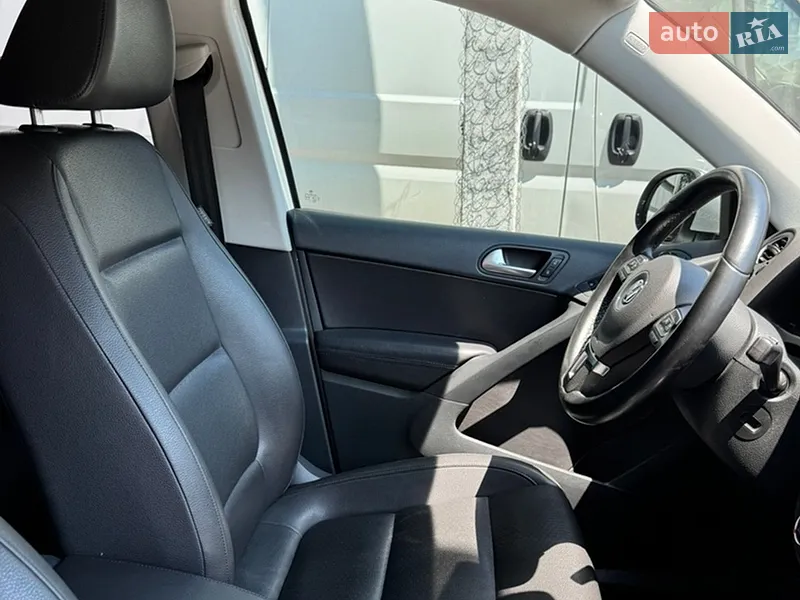 Volkswagen Tiguan 2016 VIN WVGBV7AX4GW578281 фото оголошення 10 з 92