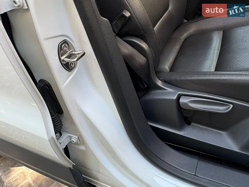 Volkswagen Tiguan 2016 VIN WVGBV7AX4GW578281 фото оголошення 16 з 92