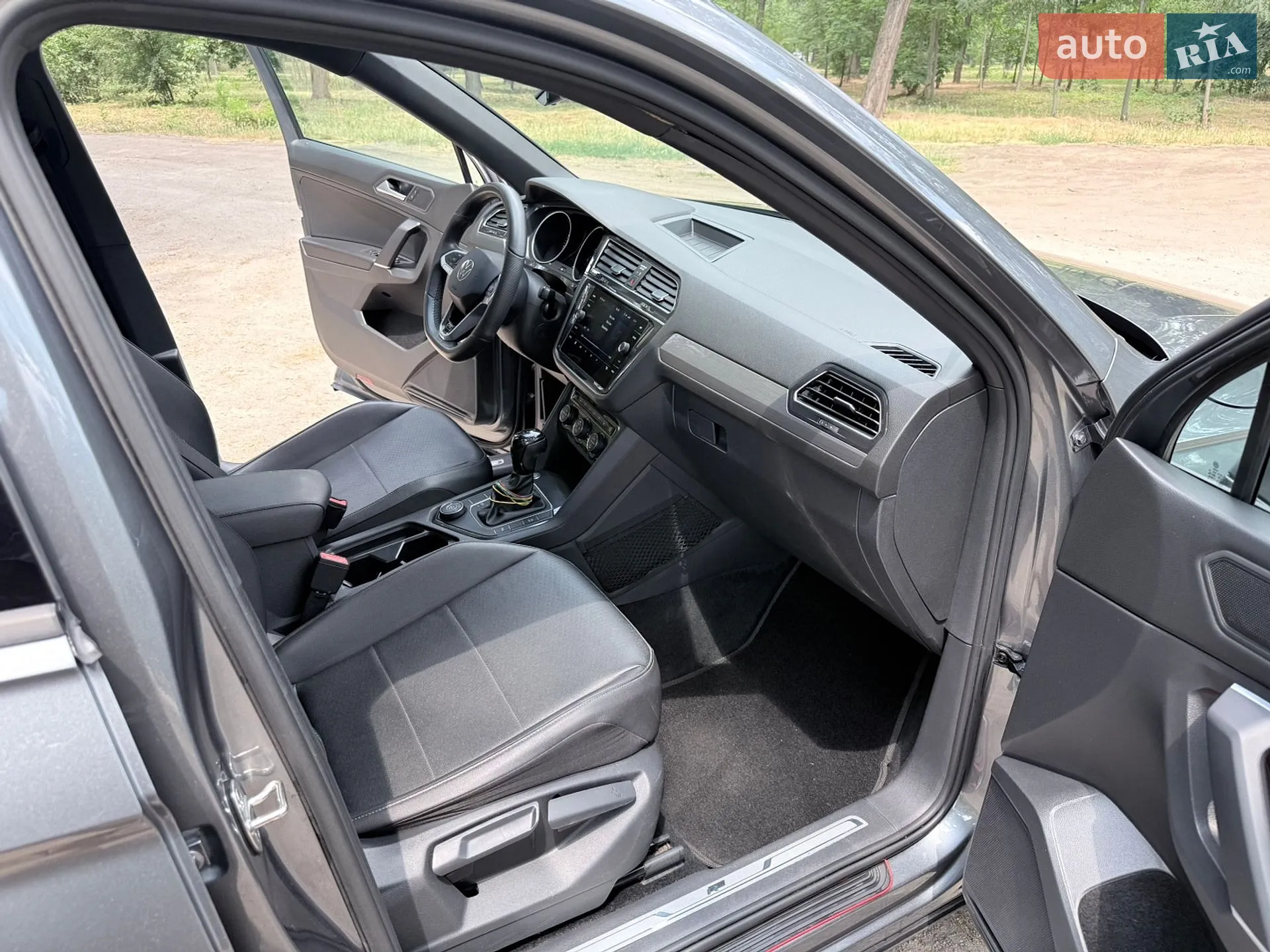2020 Volkswagen Tiguan - мініатюра 17