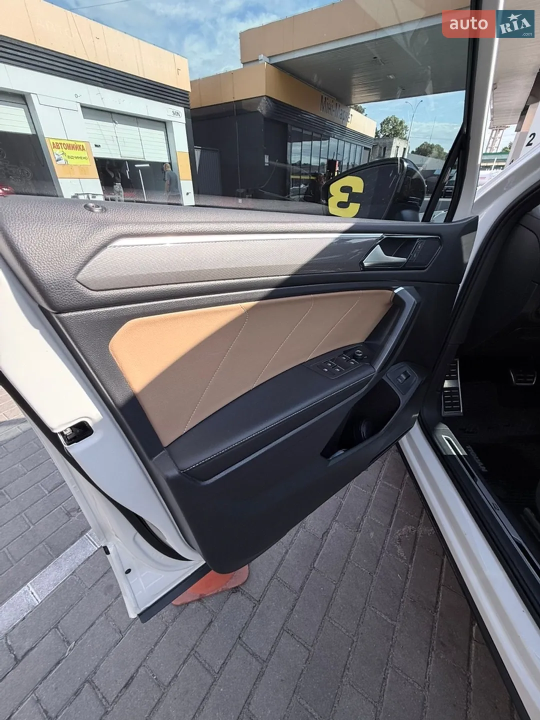 2022 Volkswagen Tiguan - мініатюра 14